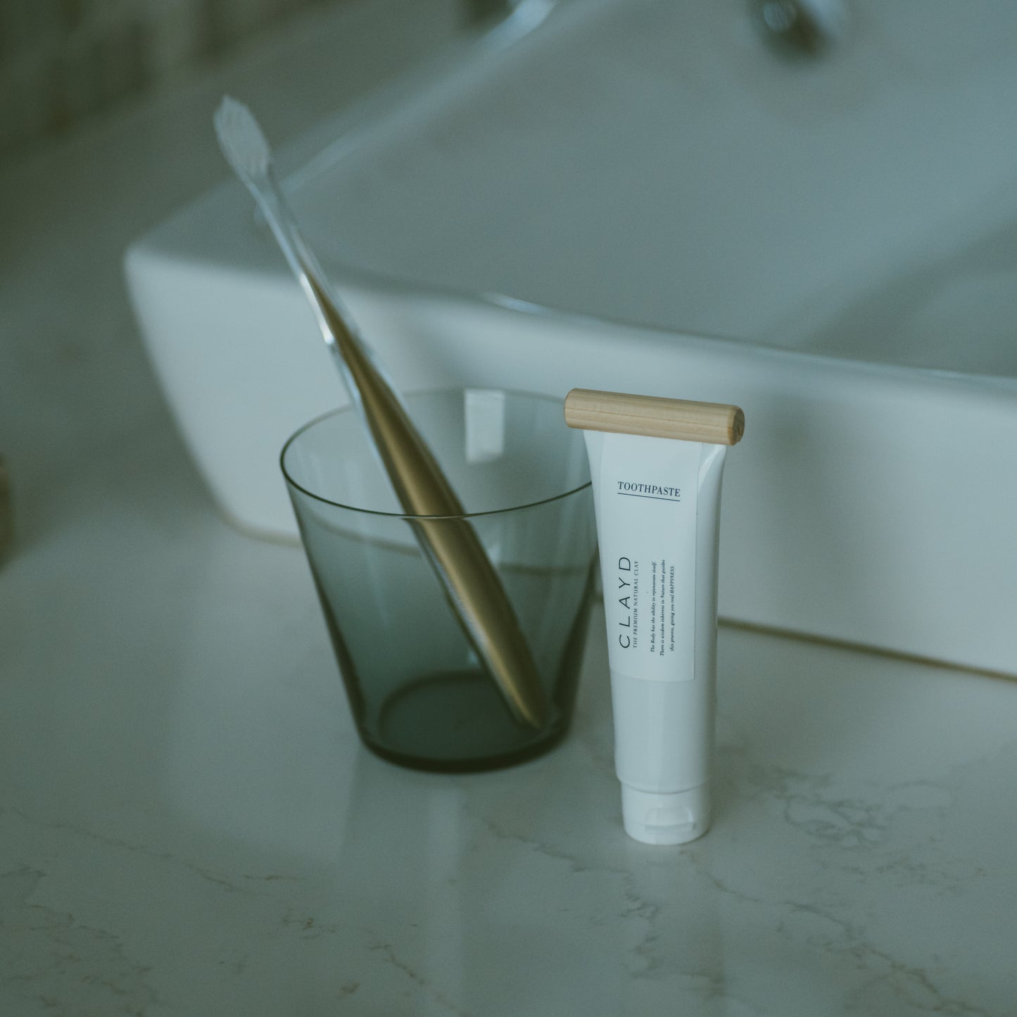 TOOTHPASTE